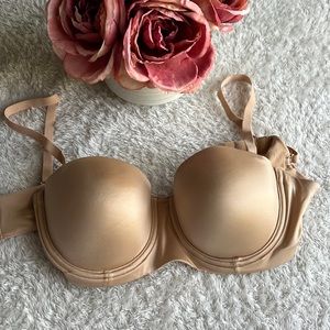 Nude Strapless Bra 🥥